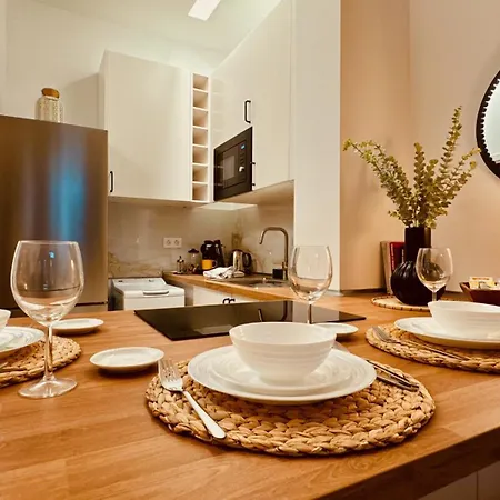 Click&guest - Modern And Luxury Flat B In Daire *