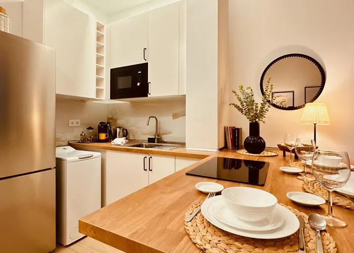 Click&guest - Modern And Luxury Flat B In Lejlighed *