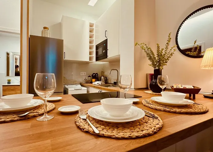 Click&guest - Modern And Luxury Flat B In Lejlighed *